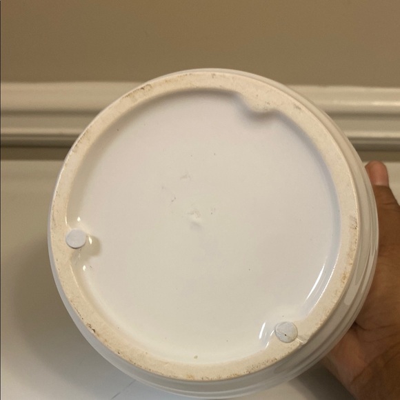 White Ribbed Ceramic Bowl - Picture 2 of 3